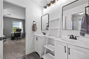 26875 E Clifton Pl, Aurora, CO 80016 - Photo 30