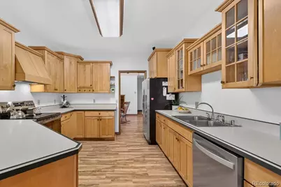 55739 E Apache Place, Strasburg, CO 80136 - Photo 8