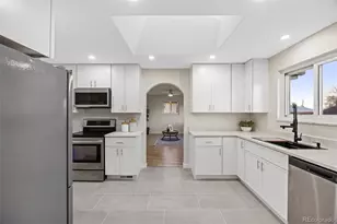 1061 Phillips, Northglenn, CO 80233 - Photo 6