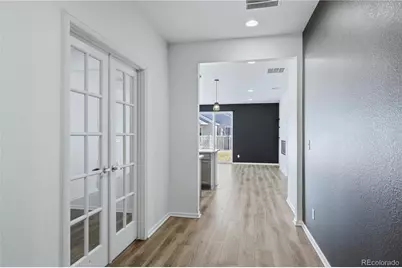 10562 Yosemite Street, Commerce City, CO 80640 - Photo 4