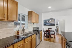 2885 Oneida St, Denver, CO 80207 - Photo 6