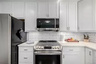 639 W Jamison Cir, Littleton, CO 80120 - Photo 6