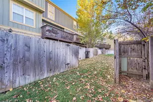 2545 E Nichols Cir, Centennial, CO 80122 - Photo 26