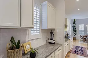 27460 E Lakeview Dr, Aurora, CO 80016 - Photo 6