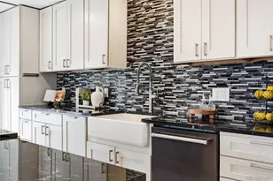 30 S Moline St, Aurora, CO 80012 - Photo 12