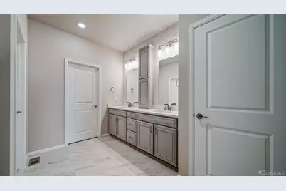 5004 N Tempe Street, Aurora, CO 80019 - Photo 18
