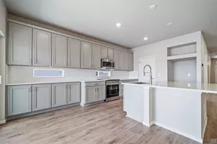 5004 N Tempe St, Aurora, CO 80019 - Photo 6