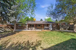 1637 S Balsam Ct, Lakewood, CO 80232 - Photo 24