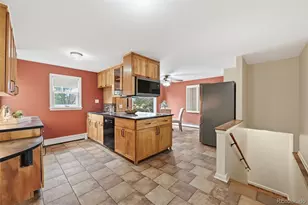 2002 W Ridge Rd, Littleton, CO 80120 - Photo 8