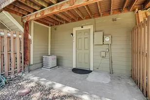1811 S Quebec Way, Denver, CO 80231 - Photo 14