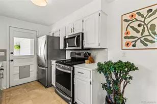 8958 W 77th Pl, Arvada, CO 80005 - Photo 8