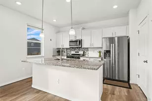 15771 Roslyn St, Thornton, CO 80602 - Photo 10