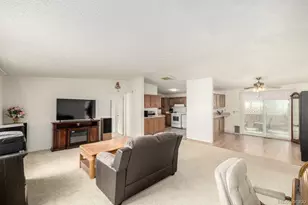 9024 Madeleine St, Denver, CO 80260 - Photo 6