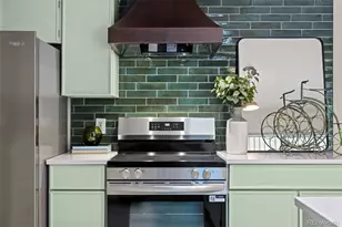 442 Titan Ct, Aurora, CO 80011 - Photo 14