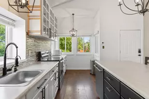 15090 Bolling Dr, Denver, CO 80239 - Photo 6