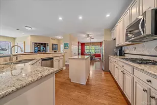 8251 S Quatar Cir, Aurora, CO 80016 - Photo 16