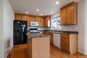 5552 Jasper St, Denver, CO 80239 - Photo 6