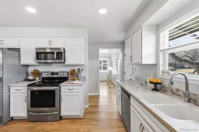 2110 Applewood Drive, Lakewood, CO 80215 - Photo 8