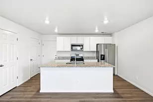 6545 N Nepal St, Aurora, CO 80019 - Photo 6