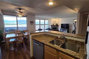 980 Lakepoint Dr, Frisco, CO 80443 - Photo 12