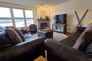 980 Lakepoint Dr, Frisco, CO 80443 - Photo 2