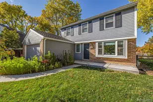 6703 S Locust Ct, Centennial, CO 80112 - Photo 2