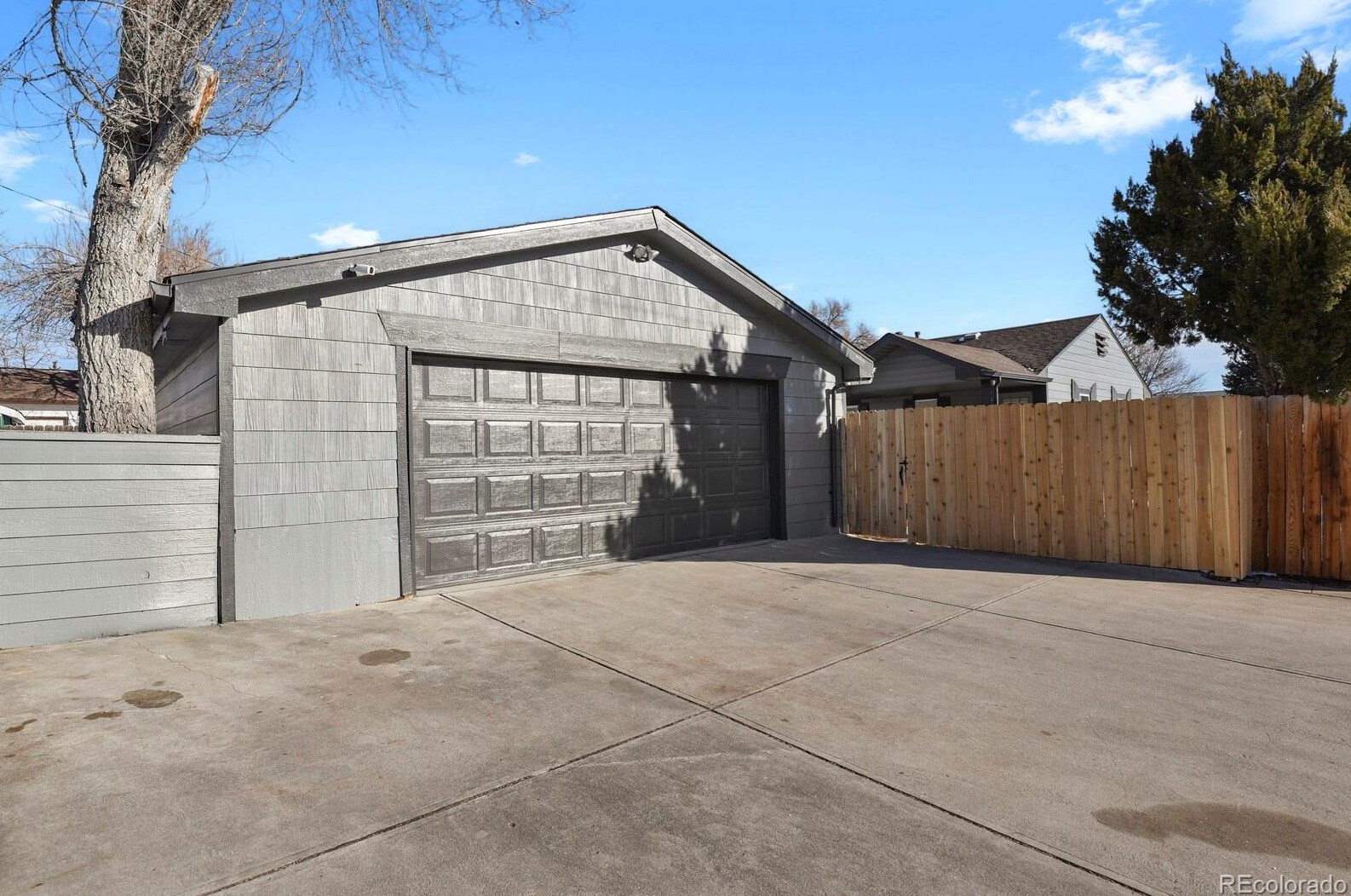 1897 Alcott St, Denver, CO 80219-4907