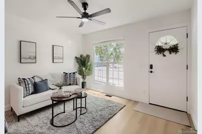 2248 S Jasper Way #B, Aurora, CO 80013 - Photo 2