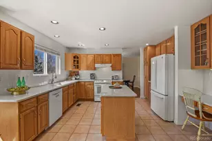 145 S Yarrow St, Lakewood, CO 80226 - Photo 12