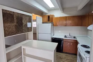 4155 E Iowa Ave E, Denver, CO 80222 - Photo 6