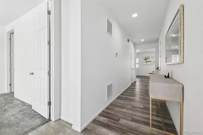 21929 E Stanford Circle, Aurora, CO 80015 - Photo 4