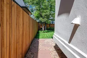 2425 S Monroe St, Denver, CO 80210 - Photo 10