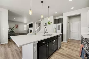 6733 E 119th Pl, Thornton, CO 80233 - Photo 8