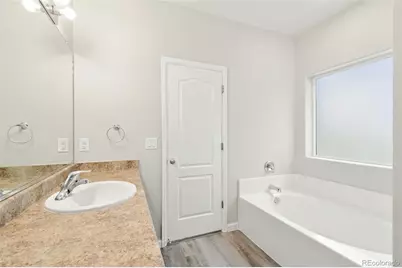 9548 Dahlia Lane, Thornton, CO 80229 - Photo 18