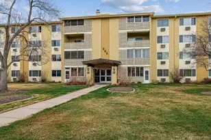 585 S Alton Way, Denver, CO 80247 - Photo 14