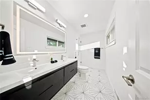 4860 E Harvard Ln, Denver, CO 80222 - Photo 18