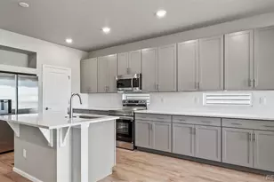 17598 E 103rd Dr, Commerce City, CO 80022 - Photo 6