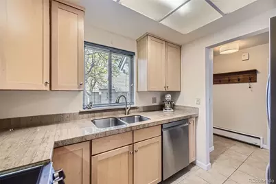 2437 S Victor Street #A, Aurora, CO 80014 - Photo 8