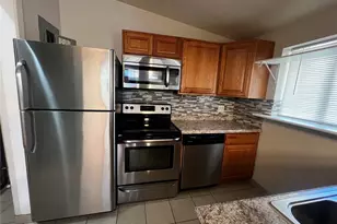 1932 Dallas St, Aurora, CO 80010 - Photo 8