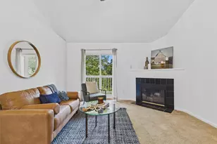 1048 Tierra Ln, Fort Collins, CO 80521 - Photo 2