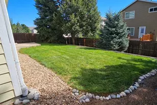 832 Pitkin Way, Castle Rock, CO 80104 - Photo 2
