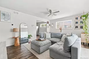 10607 Lowry Pl, Aurora, CO 80010 - Photo 4