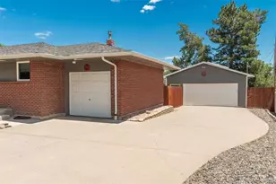7862 S Vine St, Centennial, CO 80122 - Photo 2