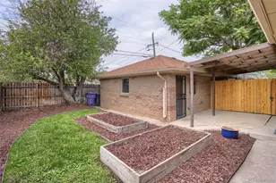 3641 Forest, Denver, CO 80207 - Photo 18