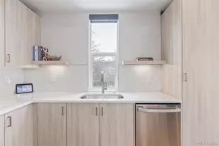 2350 Tremont Pl, Denver, CO 80205 - Photo 12