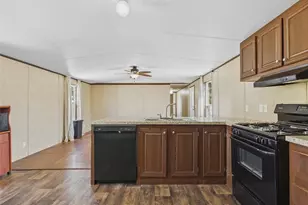 4210 E 100th Ave, Denver, CO 80229 - Photo 14