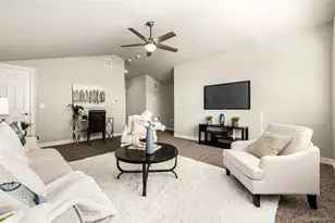 22654 E Henderson Dr, Aurora, CO 80016 - Photo 32