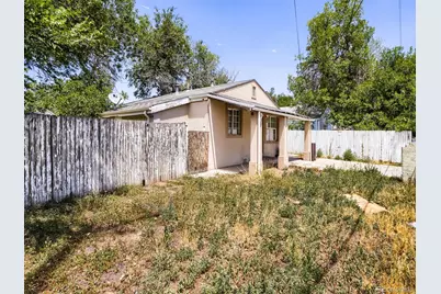 9629 E 19th Avenue, Aurora, CO 80010 - Photo 4