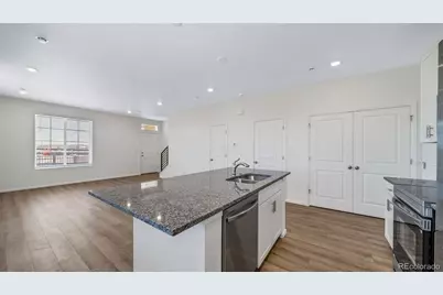 22401 E 46th Avenue, Aurora, CO 80019 - Photo 6