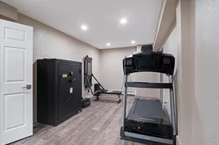 8233 W 62nd Pl, Arvada, CO 80004 - Photo 32